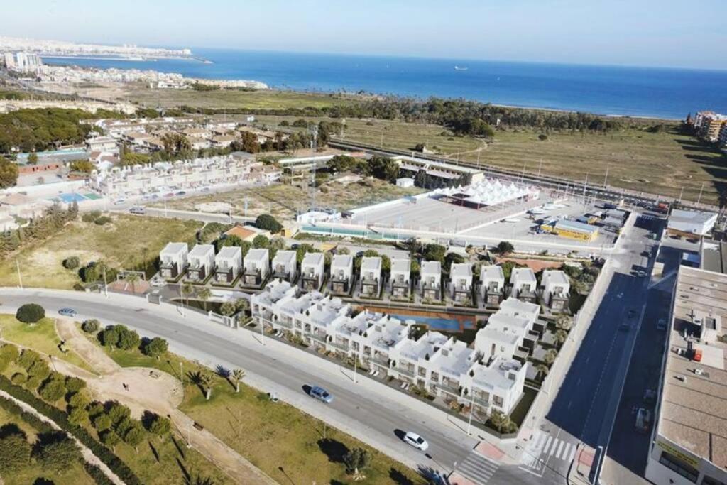 Sun Terrace Apartment Torrevieja Exteriör bild