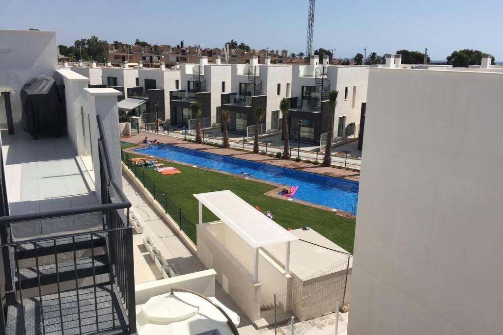 Sun Terrace Apartment Torrevieja Exteriör bild