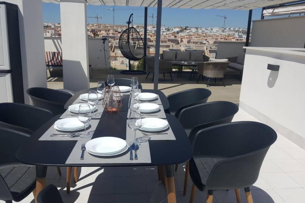 Sun Terrace Apartment Torrevieja Exteriör bild