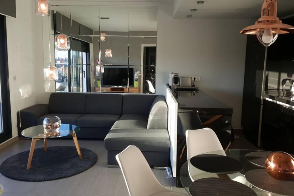 Sun Terrace Apartment Torrevieja Exteriör bild